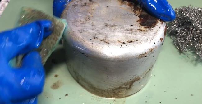 Эффективные и безопасные способы чистки посуды из алюминия